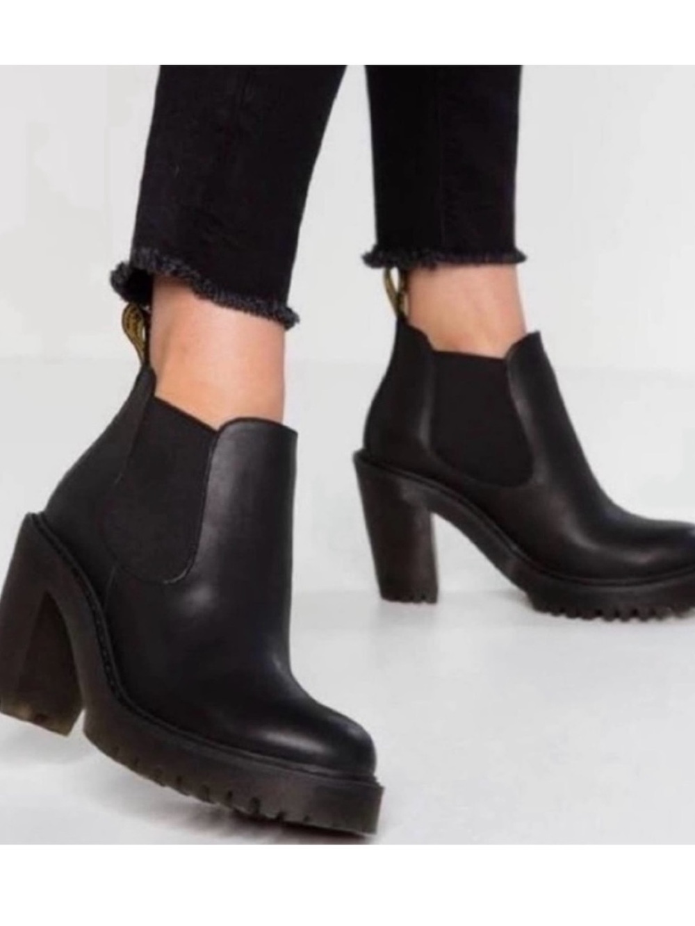 Hurston Leather Heeled Chelsea Boots